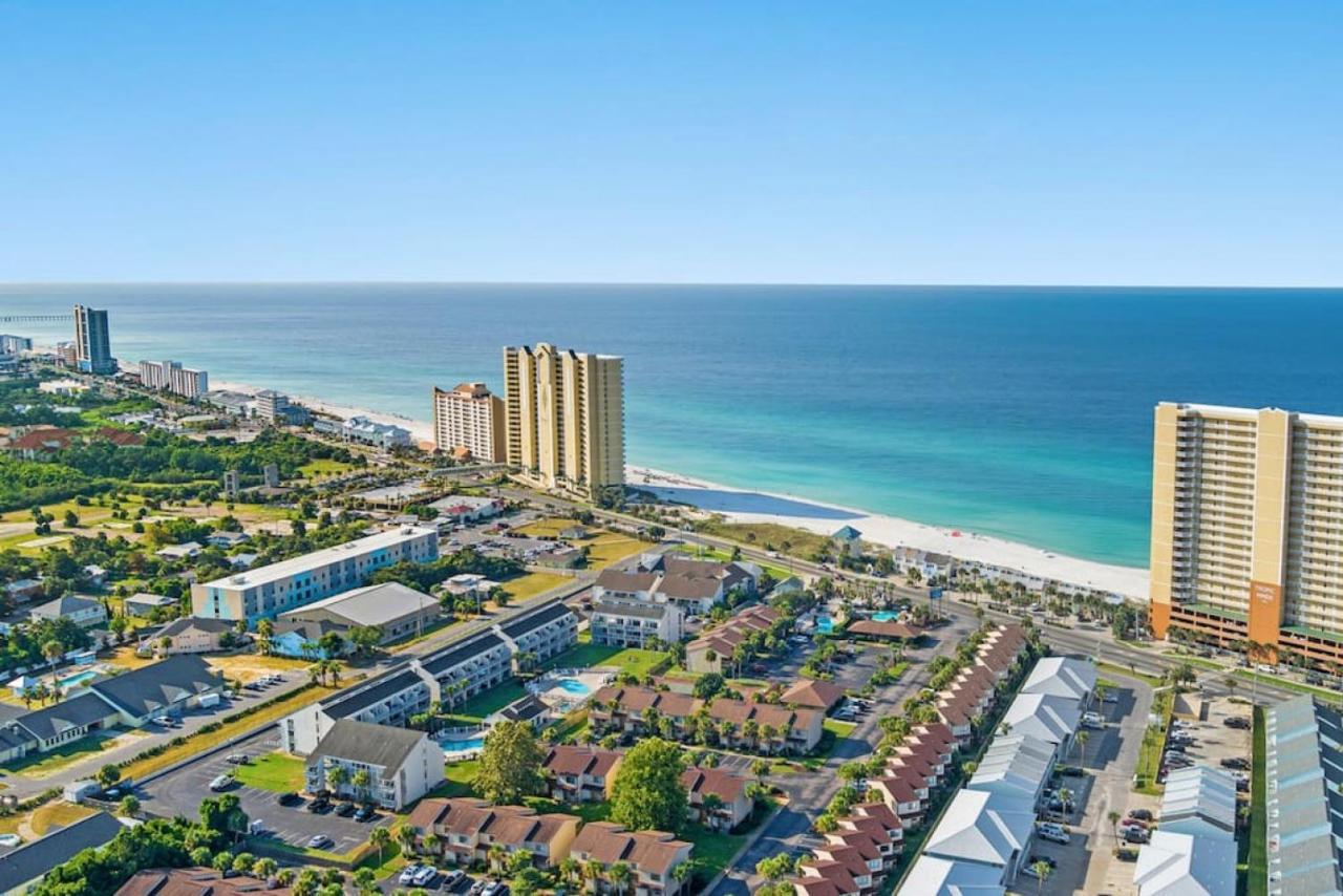 Experience Starlit Nights From Beach Happy'S Balcony Overlooking The Community Pool At Beachwalk Villa Panama City Beach Exterior photo