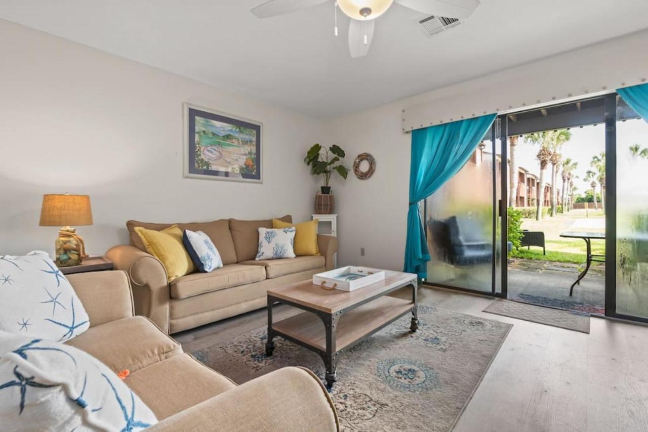 Experience Starlit Nights From Beach Happy'S Balcony Overlooking The Community Pool At Beachwalk Villa Panama City Beach Exterior photo