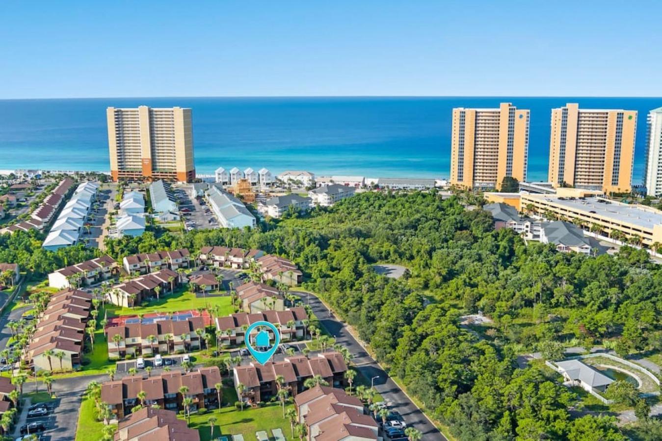 Experience Starlit Nights From Beach Happy'S Balcony Overlooking The Community Pool At Beachwalk Villa Panama City Beach Exterior photo